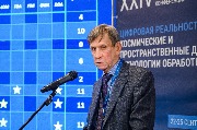 R25_6137.jpg