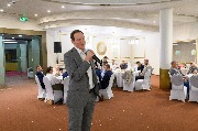 R25_5637.jpg