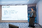 R25_4930.jpg