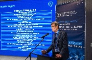 R25_6123.jpg