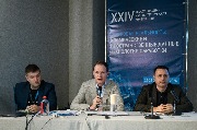 R25_7007.jpg