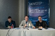 R25_6997.jpg