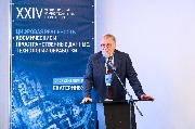 R25_4890.jpg