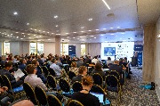 R25_4869.jpg