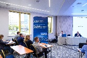 R25_4900.jpg